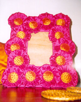Flower frame in fabric